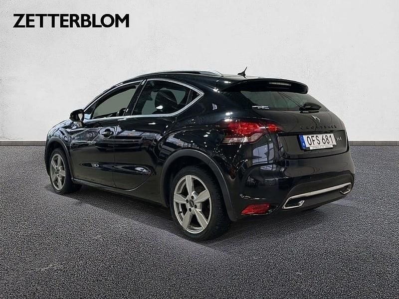 Begagnad DS Automobiles DS4 120 HK (88 kW) 2016 Svart Halvkombi