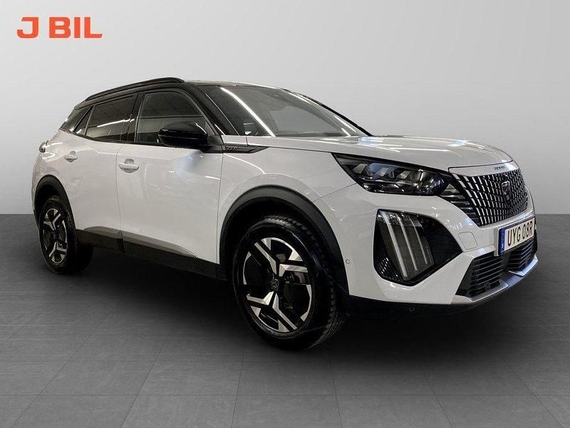 Vit okenite Begagnad 2024 Peugeot 2008 GT SUV | 289 900 kr (Lite dyr) - Bild 1/4