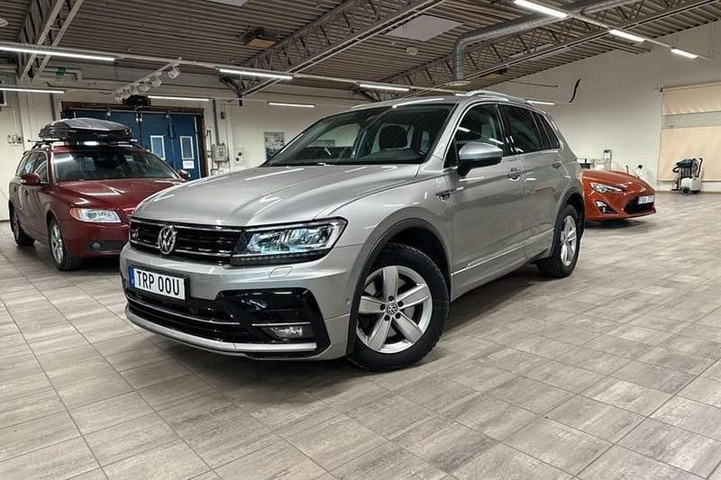 Begagnad VW Tiguan R-line 192 HK (141 kW) 2019 Silver SUV