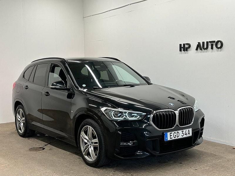 Svart Begagnad 2020 BMW X1 M Sport SUV | 289 900 kr (Lite dyr) - Bild 1/4