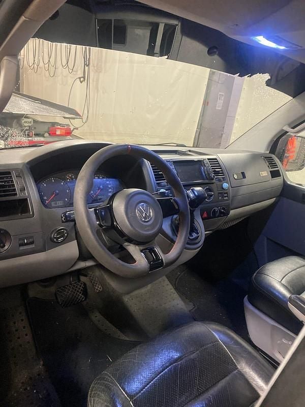 Begagnad 2009 VW Caravelle Minibuss | 69 000 kr (Superpris) - Bild 1/3