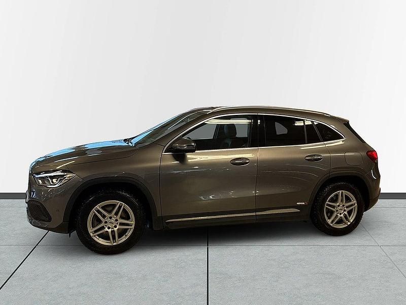 Begagnad Mercedes GLA250 218 HK (160 kW) 2022 Mörkgrå SUV