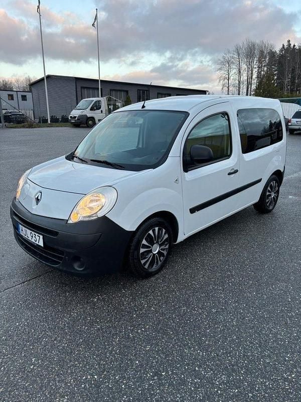 Vit Begagnad 2013 Renault Kangoo Van | 39 900 kr (Bra pris) - Bild 1/4