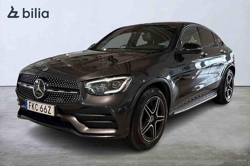 Grå Begagnad 2021 Mercedes GLC400d Sportkupé | 499 000 kr - Bild 1/1