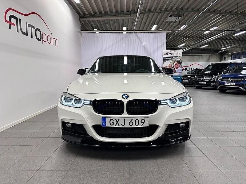 Begagnad BMW 318 M Sport 150 HK (110 kW) 2018 Vit Sedan