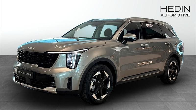Ny 2025 Kia Sorento Advance SUV | 628 251 kr (Marknadspris) - Bild 1/4