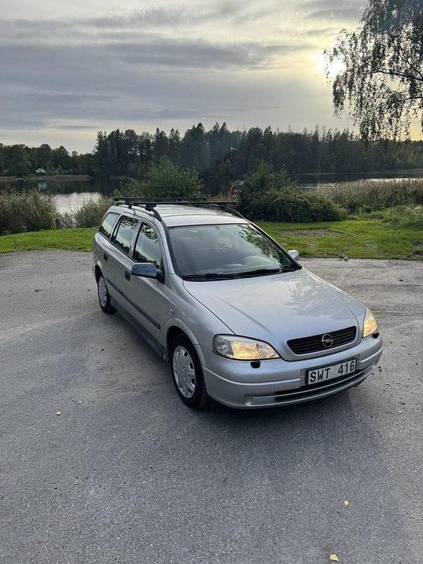 Grå Begagnad 2002 Opel Astra Kombi | 16 900 kr (Dyr) - Bild 1/4