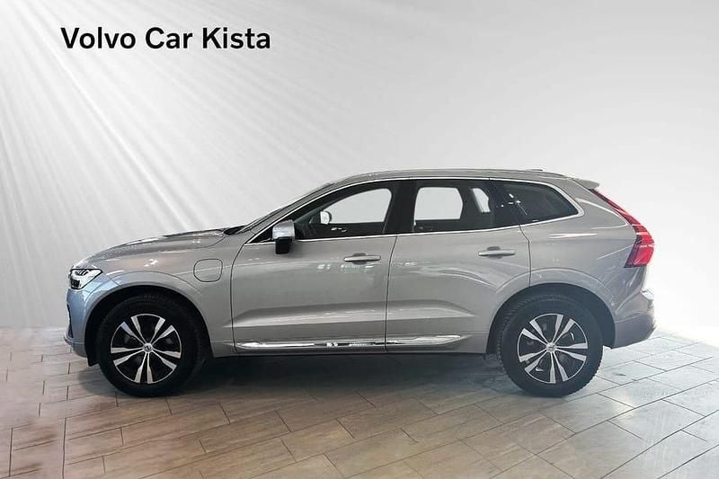 Begagnad Volvo XC60 Core 355 HK (261 kW) 2022 Silver SUV