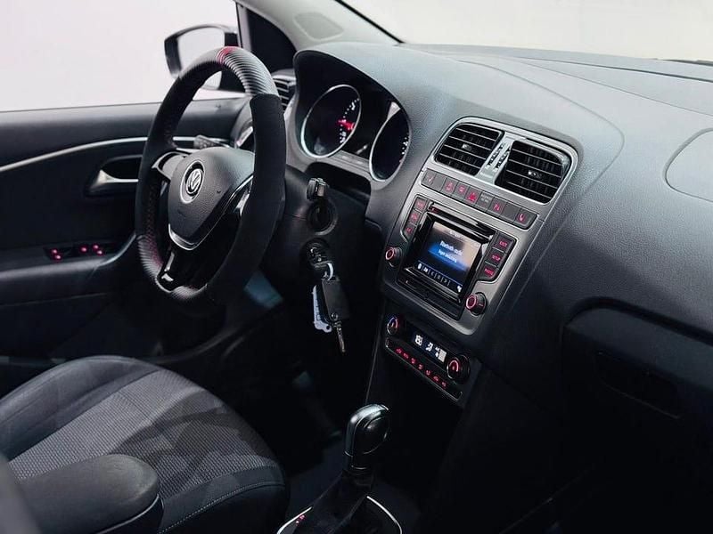 Begagnad VW Polo Allstar 90 HK (66 kW) 2017 Mörkgrå (grå) Halvkombi