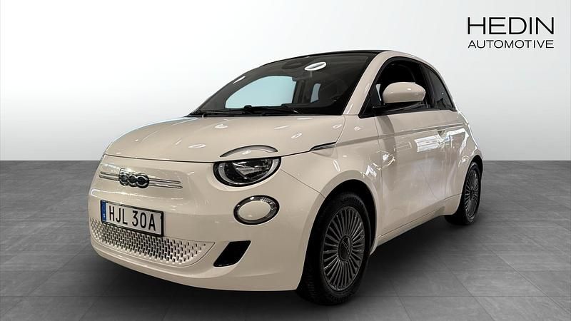 Vit Begagnad 2022 Fiat 500e Icon Cab | 229 900 kr (Dyr) - Bild 1/4