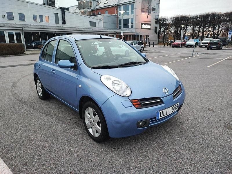Blå Begagnad 2004 Nissan Micra Halvkombi | 19 500 kr (Marknadspris) - Bild 1/4