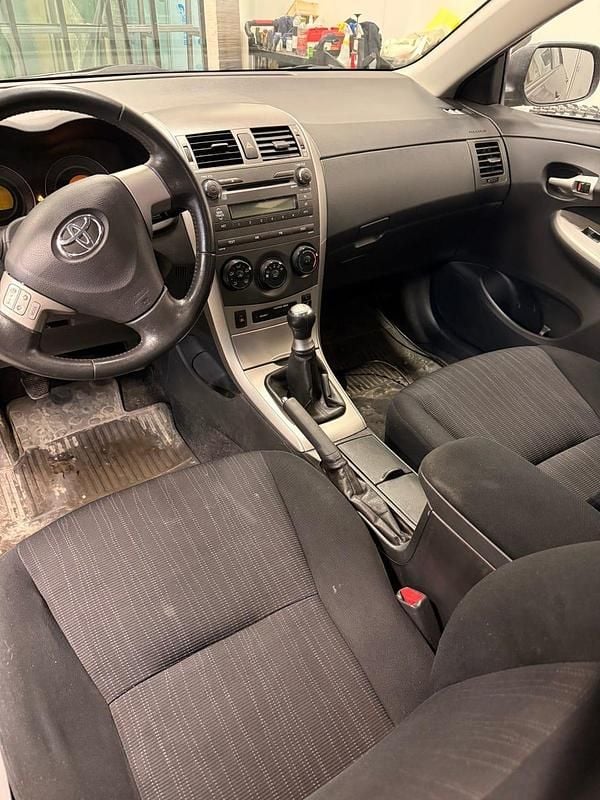 Begagnad Toyota Corolla 124 HK (91 kW) 2008 Sedan