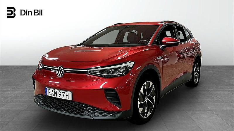 Mörkröd Begagnad 2023 VW ID.4 Pro SUV | 389 900 kr (Marknadspris) - Bild 1/4