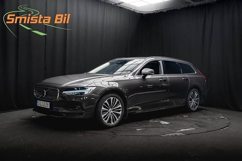 Grå Begagnad 2022 Volvo V90 Kombi | 308 900 kr (Marknadspris) - Bild 1/3