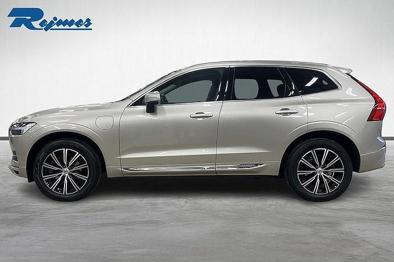 Begagnad Volvo XC60 Inscription 253 HK (186 kW) 2020 Ljusbrun SUV