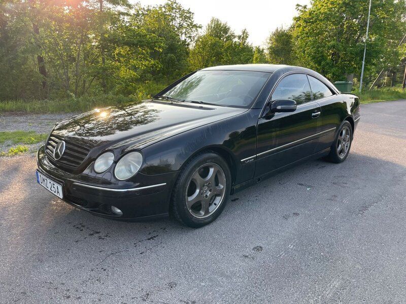 Svart Begagnad 2000 Mercedes CL600 Sportkupé | 59 900 kr - Bild 1/4