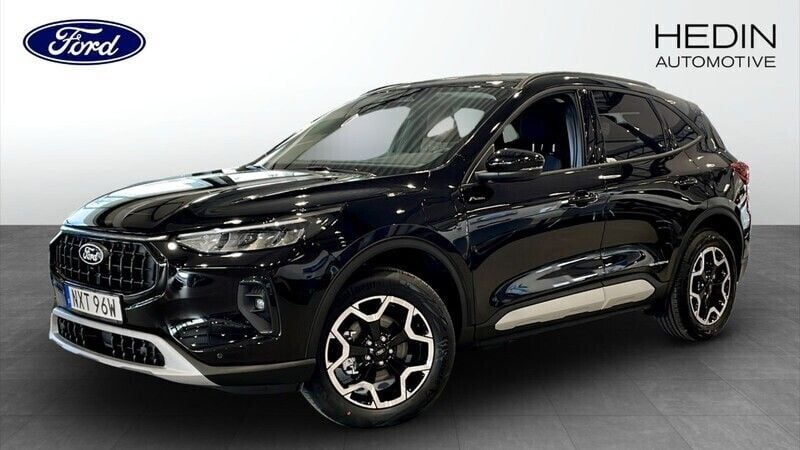 Svart (black) Ny 2024 Ford Kuga Active SUV | 408 800 kr (Superpris) - Bild 1/4