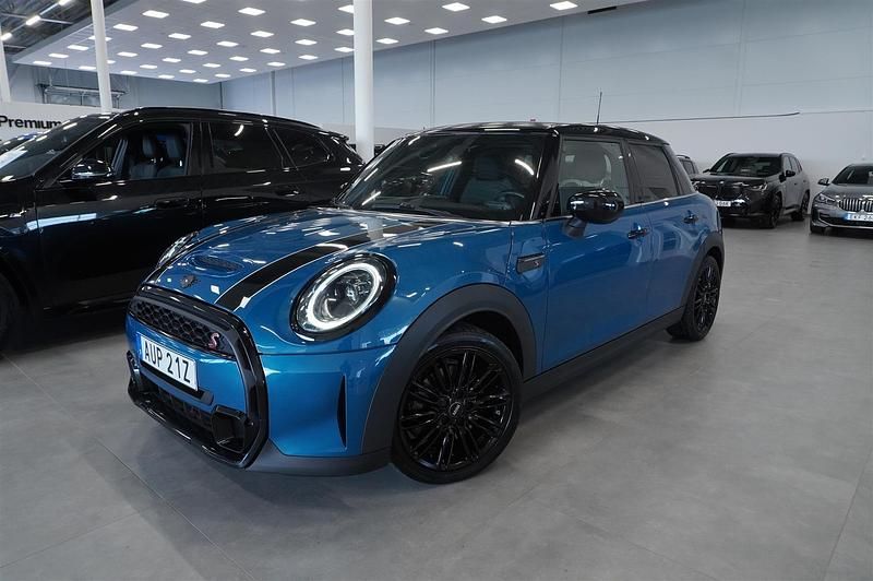 Okänd Begagnad 2022 Mini Cooper S Halvkombi | 259 900 kr (Marknadspris) - Bild 1/4