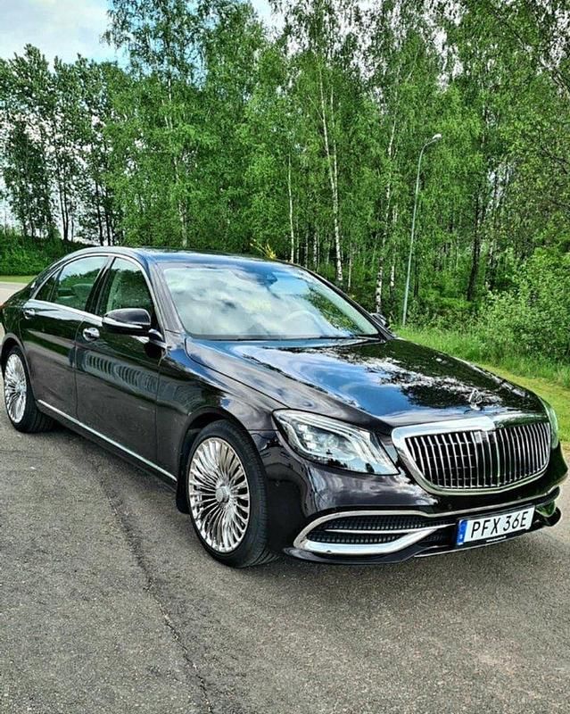 Svart Begagnad 2015 Mercedes S350 Sedan | 423 000 kr - Bild 1/4