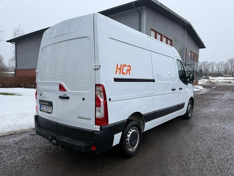 Begagnad Renault Master 135 HK (99 kW) 2023 Minibuss
