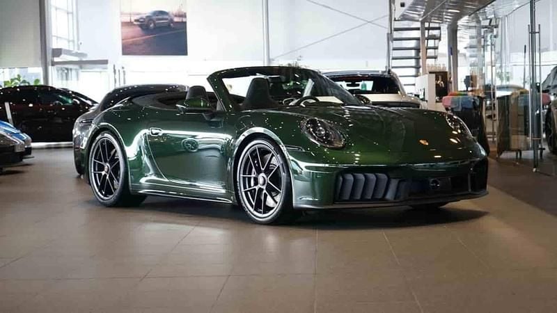 Flerfärgad Ny 2026 Porsche 911 Carrera GTS Cab | 2 295 500 kr - Bild 1/1