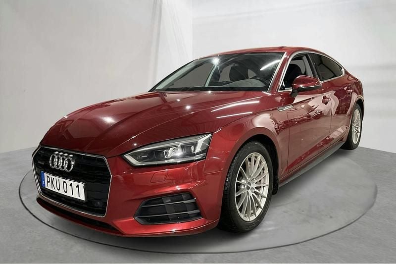 Röd Begagnad 2017 Audi A5 Sportback Proline Halvkombi | 219 800 kr (Bra pris) - Bild 1/4