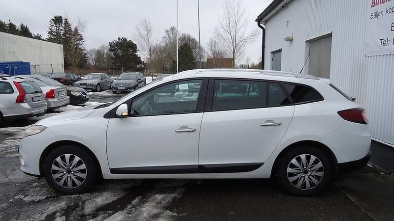 Begagnad Renault Mégane III 110 HK (80 kW) 2011 Vit