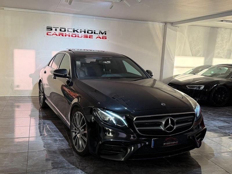 Svart Begagnad 2018 Mercedes E220 AMG Sedan | 339 900 kr (Lite dyr) - Bild 1/4
