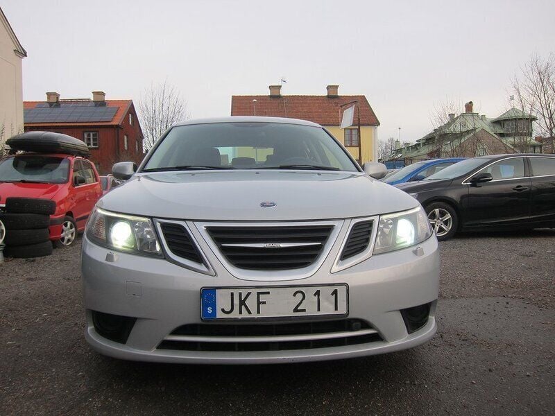 Ljusgrå Begagnad 2007 Saab 9-3 Linear Kombi | 39 500 kr (Bra pris) - Bild 1/4