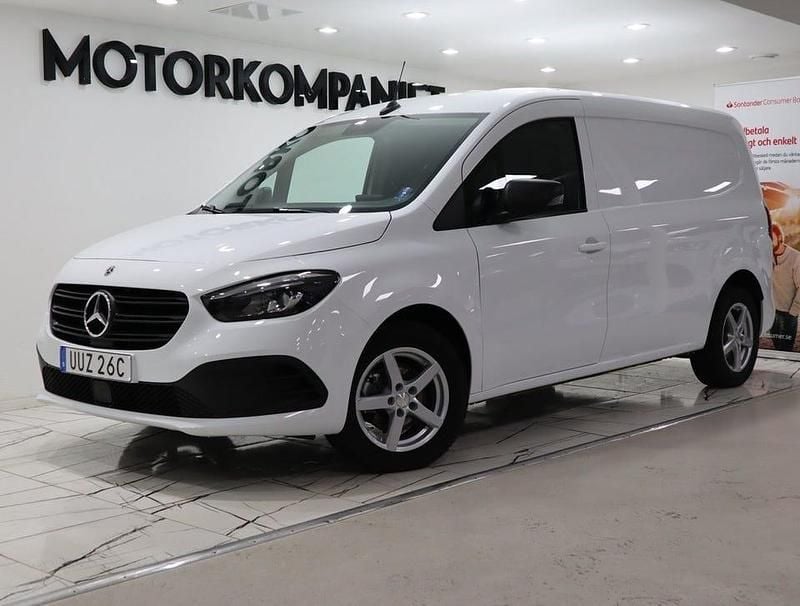 Vit Begagnad 2024 Mercedes Citan 112 Van | 279 900 kr (Superpris) - Bild 1/4