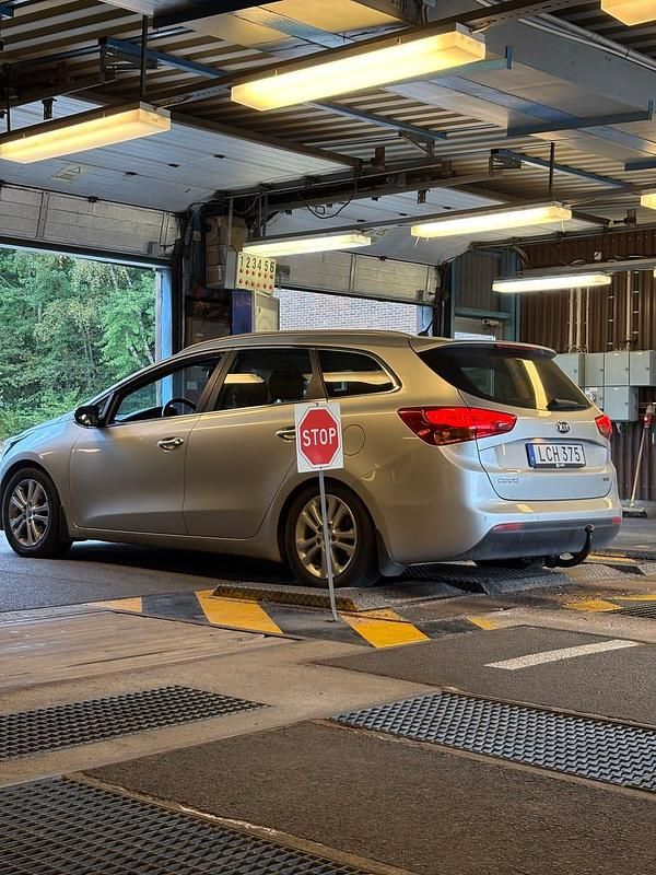 Begagnad 2013 Kia Ceed Sportswagon Kombi | 53 000 kr (Marknadspris) - Bild 1/4