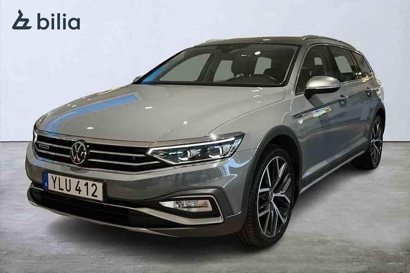 Grå Begagnad 2022 VW Passat Alltrack Kombi | 349 900 kr (Lite dyr) - Bild 1/1