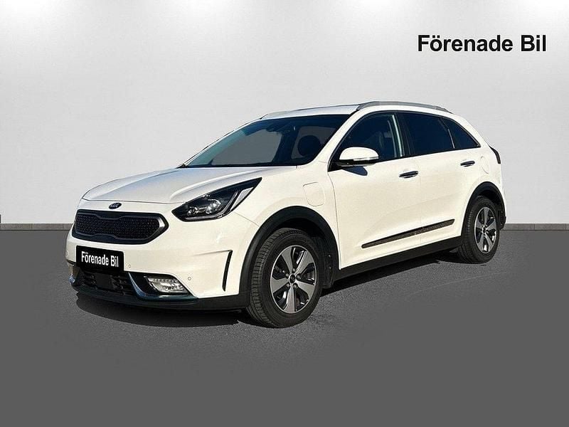 Vit Begagnad 2018 Kia Niro Advance SUV | 185 000 kr (Marknadspris) - Bild 1/4