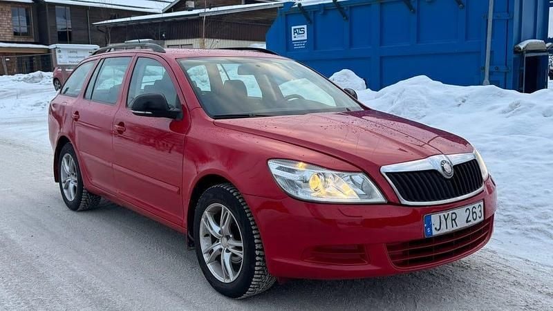 Begagnad Skoda Octavia 105 HK (77 kW) 2010 Kombi
