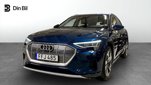 Galaxblå metallic Begagnad 2022 Audi e-tron Proline SUV | 399 000 kr (Bra pris) - Bild 1/4