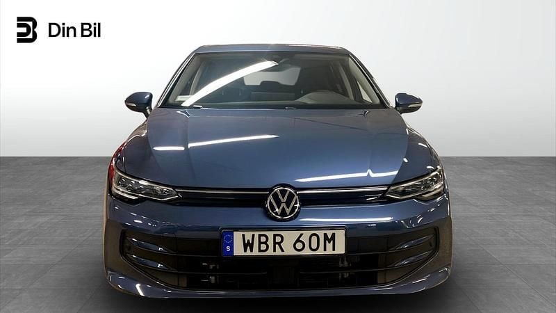 Begagnad VW Golf VIII Edition 150 HK (110 kW) 2024 Anemone blue metallic Halvkombi