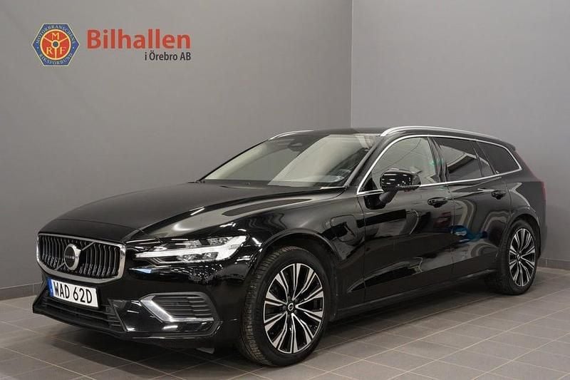 Svart Begagnad 2023 Volvo V60 Core Kombi | 359 000 kr - Bild 1/4