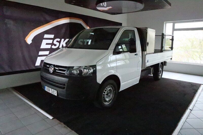 Vit Begagnad 2015 VW T5 Van | 159 900 kr (Lite dyr) - Bild 1/4