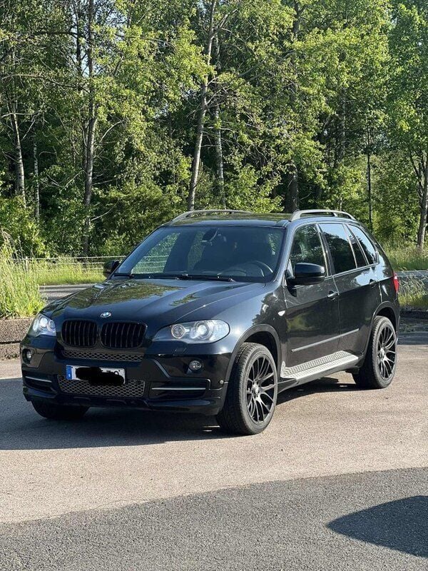 Svart Begagnad 2009 BMW X5 Sport Line SUV | 99 000 kr (Marknadspris) - Bild 1/3