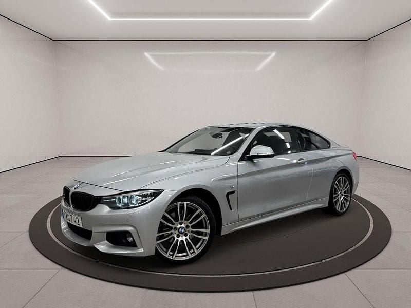 Silver Begagnad 2019 BMW 430 M Sport Sportkupé | 309 900 kr - Bild 1/3