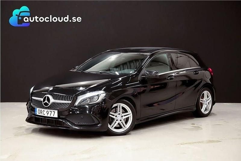 Svart Begagnad 2015 Mercedes A220 AMG Halvkombi | 199 800 kr (Marknadspris) - Bild 1/4