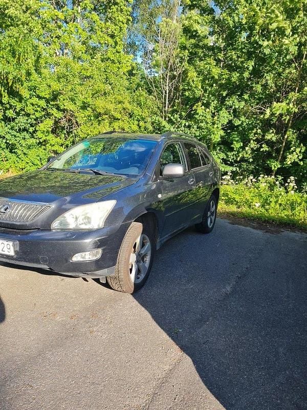 Grå Begagnad 2005 Lexus RX300 SUV | 50 000 kr - Bild 1/1