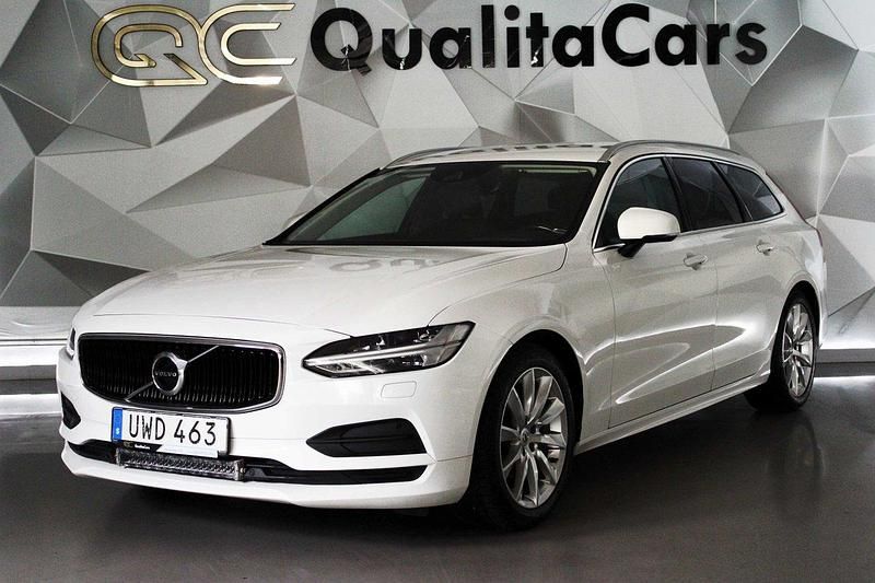 Vit Begagnad 2019 Volvo V90 Momentum Kombi | 213 900 kr (Marknadspris) - Bild 1/4