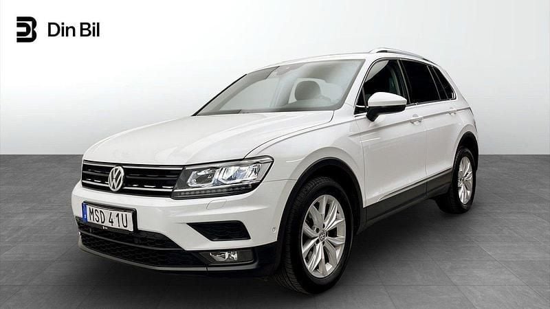 Vit Begagnad 2019 VW Tiguan Executive SUV | 239 900 kr (Bra pris) - Bild 1/4