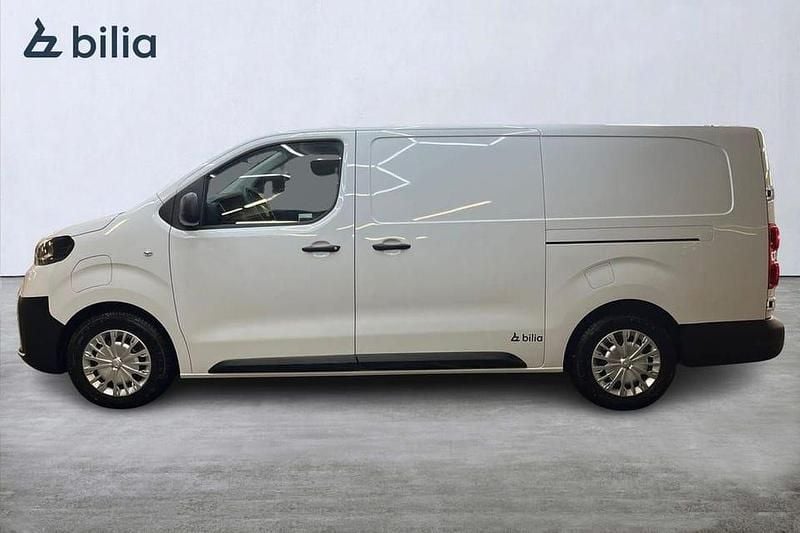 Begagnad Toyota Proace Comfort 101 kW (138 HK) 2024 Vit Minibuss