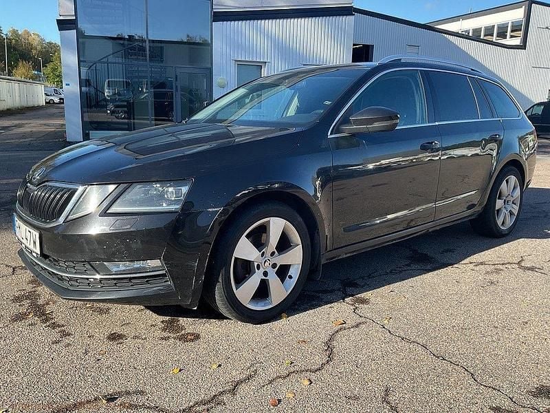 Begagnad 2019 Skoda Octavia G-TEC Kombi | 73 000 kr - Bild 1/4