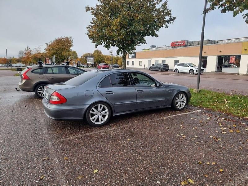 Begagnad Mercedes E220 170 HK (125 kW) 2007 Metallic Sedan