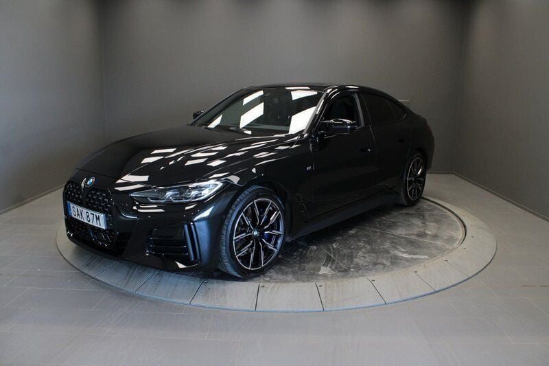 Svart Begagnad 2024 BMW M440 M Sport Sedan | 679 000 kr (Superpris) - Bild 1/4