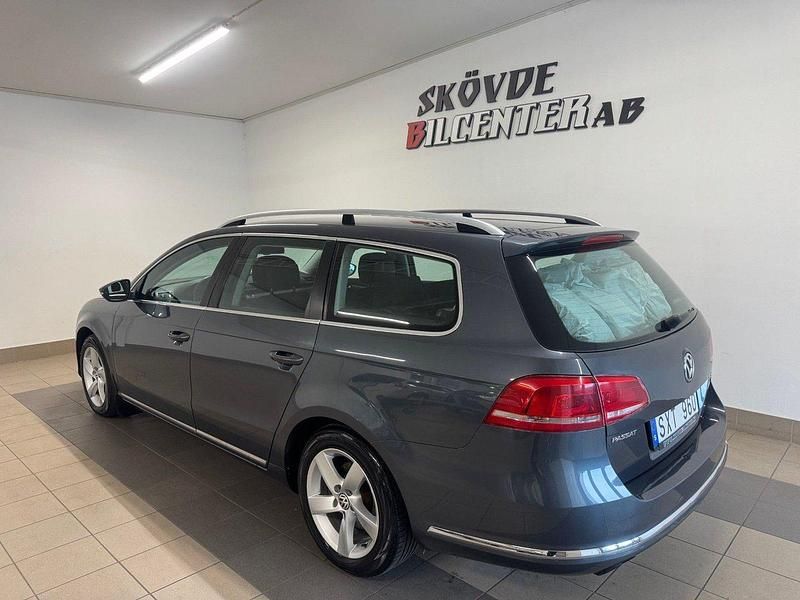Begagnad VW Passat 141 HK (103 kW) 2011 Ljusgrå Kombi