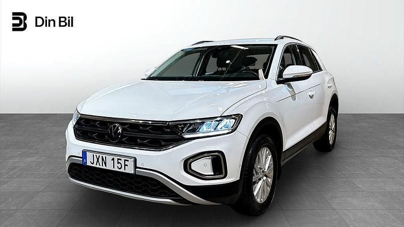 Vit Begagnad 2022 VW T-Roc SUV | 199 900 kr (Bra pris) - Bild 1/4